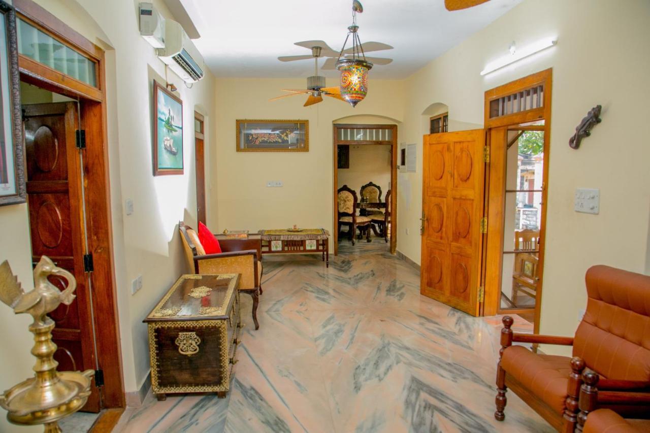 ตริอุม เฮฮริเทจ วิลลา Villa Chengannur ภายนอก รูปภาพ